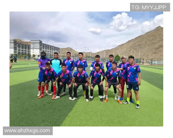 一起回忆足球时光晒出我们的合照与激情瞬间