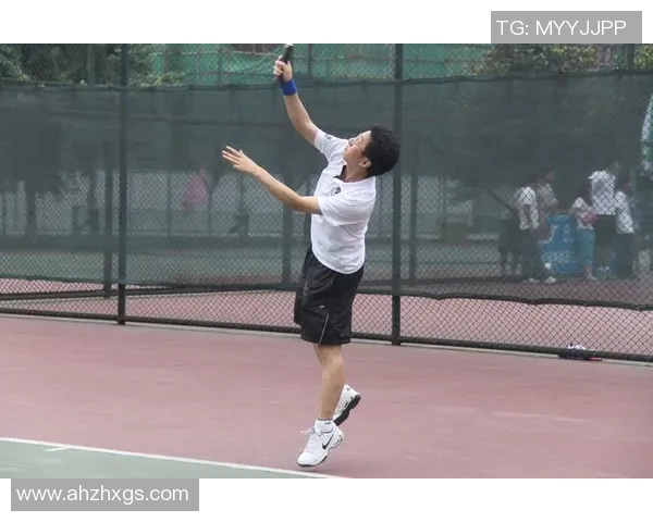 专访杨伟:探寻网球背后的成功秘诀与成长之路 专访杨伟:探寻网球背后的成功秘诀与成长之路