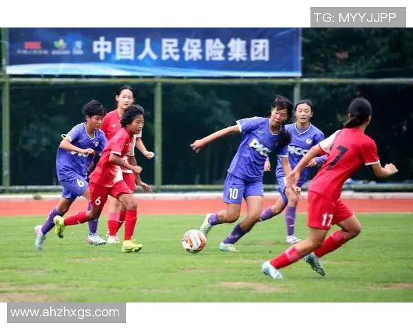 中国足球队员风采展示与精彩瞬间回顾的视觉盛宴